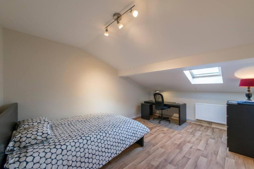 Appartement 4 Chambres A 列日 外观 照片